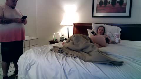 Snapshot of redheadslutwife8803 chatting on 09/24/25, 05:00 Lenae Redd online show from 09/24/25, 05:00