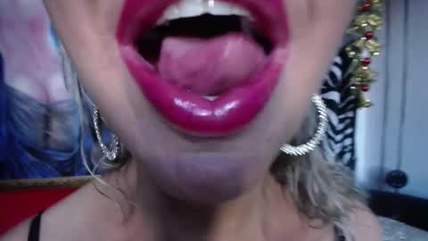 MIA online show from 11/22/25, 04:39