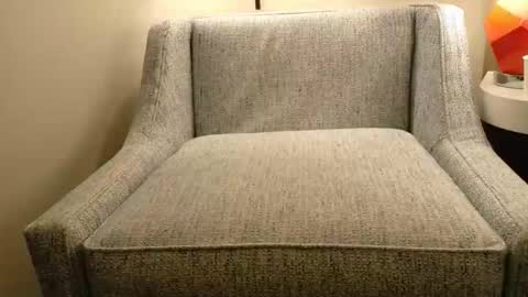 Snapshot of reds_riding_the_wolf chatting on 10/25/25, 06:21 Reds Riding the Wolf online show from 10/25/25, 06:21