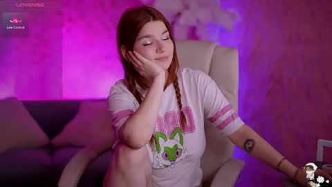 Snapshot of redshinee chatting on 02/18/25, 06:59 Mati online show from 02/18/25, 06:59