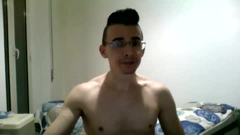 Snapshot of redstep0 chatting on 10/27/25, 07:40 redstep0 online show from 10/27/25, 07:40