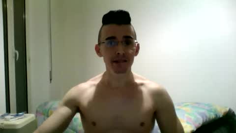 Snapshot of redstep0 chatting on 11/08/25, 12:33 redstep0 online show from 11/08/25, 12:33