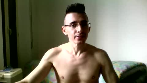 Snapshot of redstep0 chatting on 11/08/25, 01:00 redstep0 online show from 11/08/25, 01:00