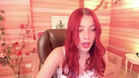 Snapshot of regina_blum chatting on 01/10/25, 08:37 Regina online show from 01/10/25, 08:37