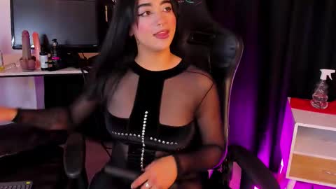   online show from 10/28/25, 02:59