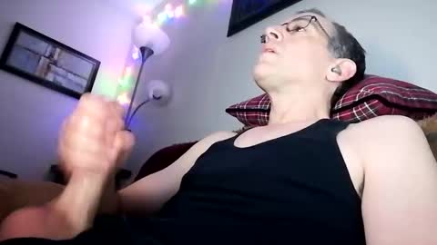 Snapshot of regularguy20 chatting on 10/23/25, 09:30 regularguy20 online show from 10/23/25, 09:30