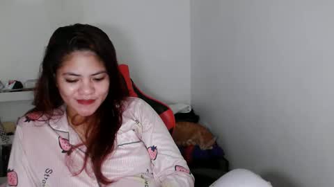 reign2525 online show from 09/22/25, 02:08