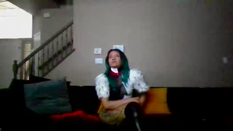 Reinee online show from 12/04/25, 04:16