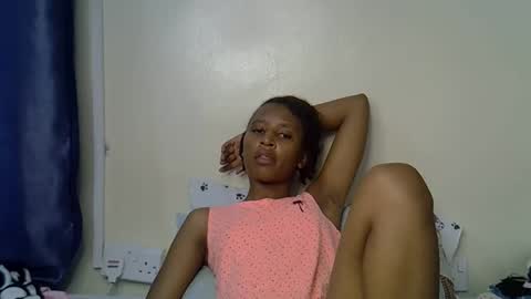 Snapshot of rellings_maya chatting on 10/29/25, 05:58 rellings-maya online show from 10/29/25, 05:58