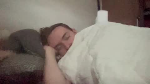 Snapshot of remimath1 chatting on 11/18/25, 02:43 remimath1 online show from 11/18/25, 02:43