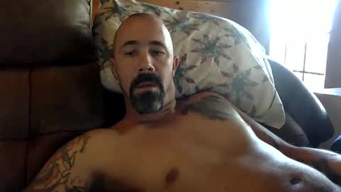 Snapshot of remington543 chatting on 12/02/24, 04:53 remington543 online show from 12/02/24, 04:53