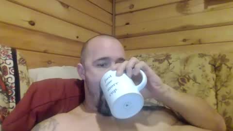 Snapshot of remington543 chatting on 12/26/24, 01:43 remington543 online show from 12/26/24, 01:43