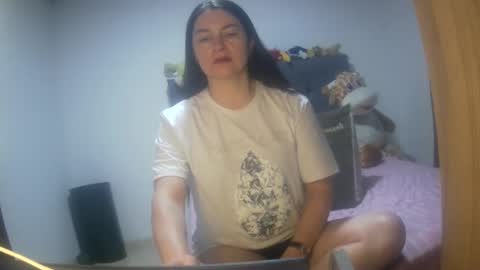 Snapshot of renata_hot1 chatting on 09/12/25, 11:15 renata_hot1 online show from 09/12/25, 11:15