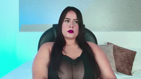 Snapshot of renata_reyes11 chatting on 03/12/25, 04:19 Renata online show from 03/12/25, 04:19