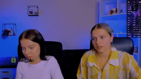 renata_sweety online show from 11/17/25, 08:36