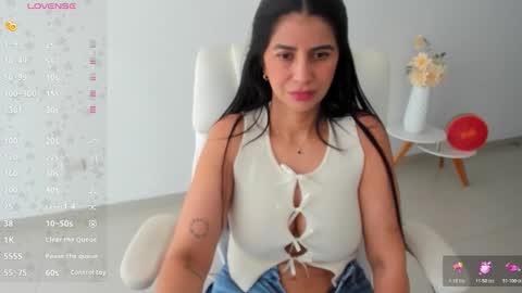 RENATA online show from 10/24/25, 04:58