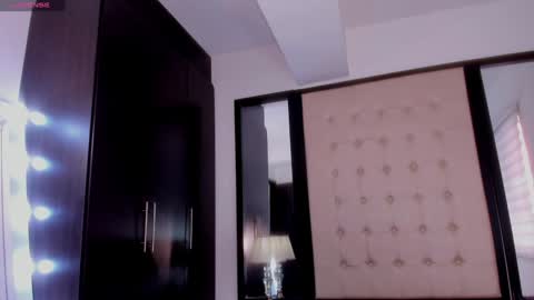 Snapshot of renatasantorino chatting on 12/18/24, 12:51 Renata. online show from 12/18/24, 12:51