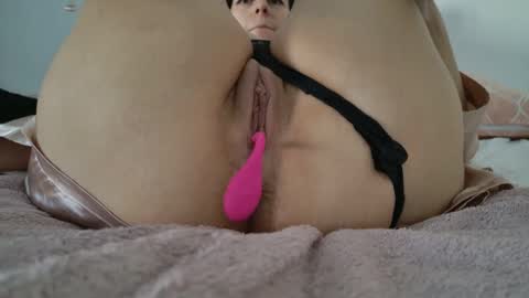 Snapshot of renattabigboobs chatting on 01/13/25, 12:35 Renatta online show from 01/13/25, 12:35
