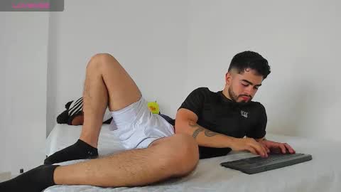 Snapshot of rendonass chatting on 10/25/25, 05:40 rendonass online show from 10/25/25, 05:40