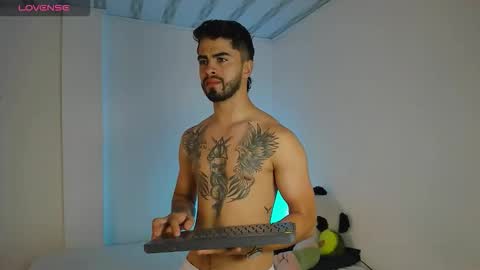 Snapshot of rendonass chatting on 10/29/25, 07:59 rendonass online show from 10/29/25, 07:59