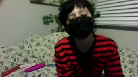 Snapshot of restlesstw1nk chatting on 10/19/25, 08:04 angel 3 online show from 10/19/25, 08:04