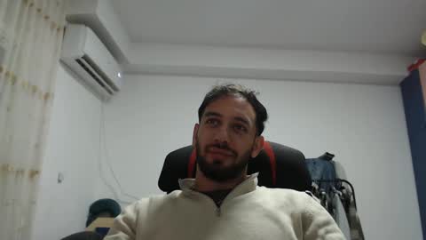 Snapshot of revivedunknown chatting on 01/09/25, 01:29 Chris online show from 01/09/25, 01:29