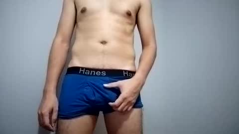 Snapshot of rexon88 chatting on 10/23/25, 12:43 rexon88 online show from 10/23/25, 12:43