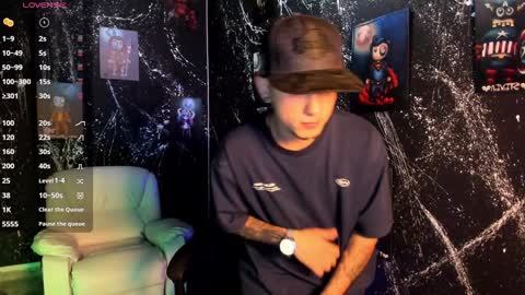 Snapshot of reybigxxx chatting on 02/08/25, 04:36 Rey online show from 02/08/25, 04:36
