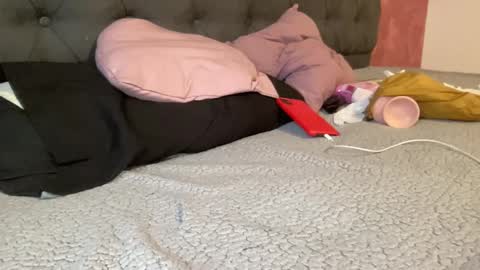 reyna77 online show from 02/05/25, 04:47