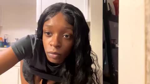 Snapshot of reynaxx2cumin chatting on 12/18/24, 05:48 reynaxx2cumin online show from 12/18/24, 05:48