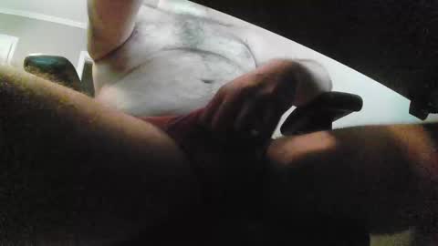 Snapshot of rhv3 chatting on 10/24/25, 04:31 rhv3 online show from 10/24/25, 04:31