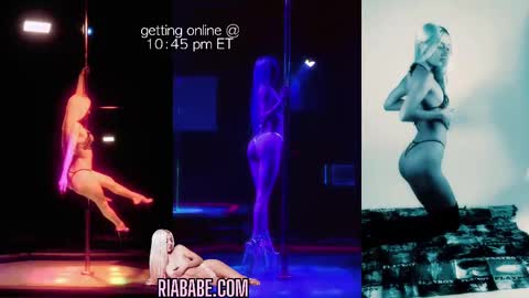 Snapshot of riababe chatting on 09/30/25, 02:38 ria online show from 09/30/25, 02:38