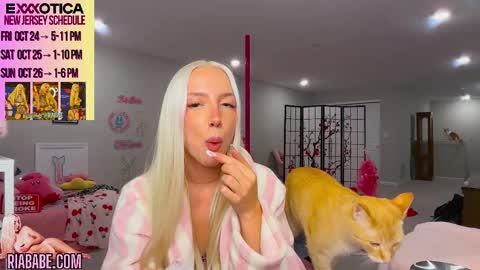 ria  online show from 10/22/25, 02:56