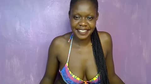 riana_sha online show from 03/03/25, 12:37