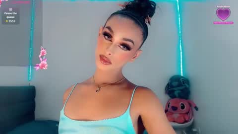 Snapshot of riannagarcia_ chatting on 10/04/25, 07:50 Rianna Garcia online show from 10/04/25, 07:50