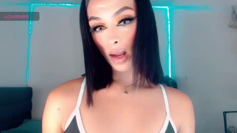 Rianna Garcia online show from 11/06/25, 06:03