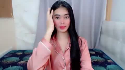 Rica online show from 11/14/25, 06:34