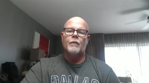 Snapshot of rich32937 chatting on 01/03/25, 02:51 rich32937 online show from 01/03/25, 02:51