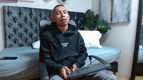 richar_voller online show from 02/22/25, 11:02