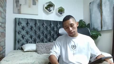 richar_voller online show from 03/10/25, 11:21