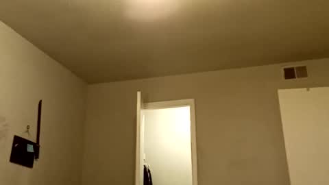 Snapshot of richardcushing86 chatting on 10/14/25, 12:22 richardcushing86 online show from 10/14/25, 12:22