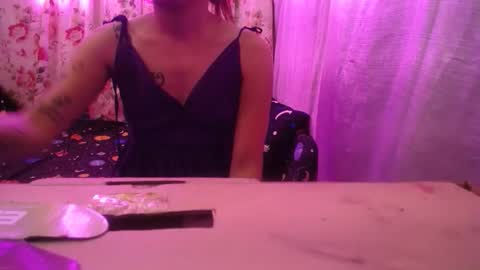 richelle online show from 10/29/25, 10:39