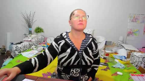 Snapshot of richlucky555 chatting on 11/09/25, 03:43 Anna - not anna - right Anna online show from 11/09/25, 03:43