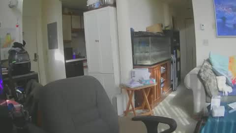 Snapshot of rickl56 chatting on 10/18/25, 03:24 rickl56 online show from 10/18/25, 03:24