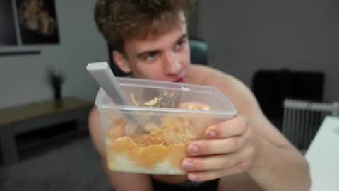 Snapshot of ricky_becko chatting on 11/07/25, 11:49 RICKY BECKO online show from 11/07/25, 11:49