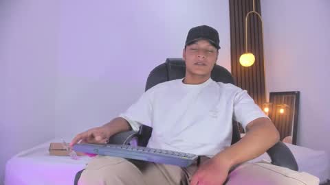 Ricky  online show from 01/17/25, 09:17