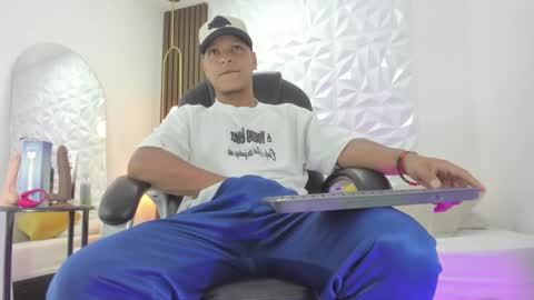 Ricky  online show from 10/03/25, 01:30