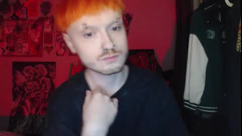 Snapshot of rickydicky_ chatting on 10/17/25, 06:32 Ricky online show from 10/17/25, 06:32