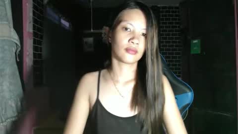 Snapshot of ride_me_angel chatting on 10/18/25, 07:53 ride_me_angel online show from 10/18/25, 07:53