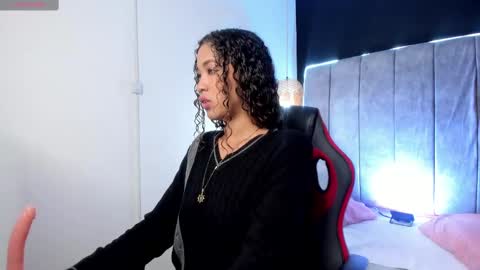 Rihanna  online show from 03/04/25, 03:33